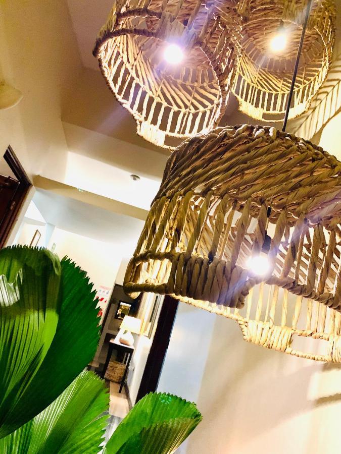Hotel Mango Airport Рио-Сегундо Экстерьер фото